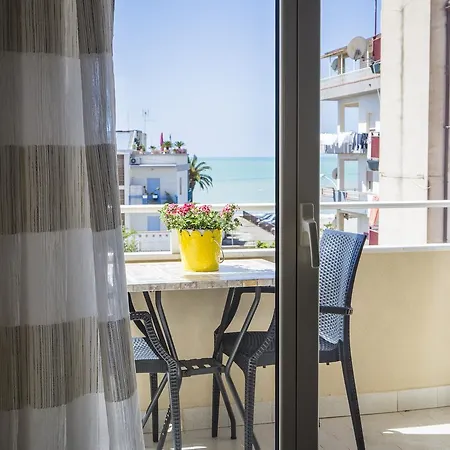 Le Notti Di Morfeo Bed & Breakfast San Leone Exterior photo