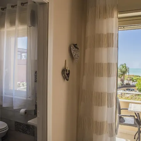 Le Notti Di Morfeo Bed & Breakfast San Leone Exterior photo